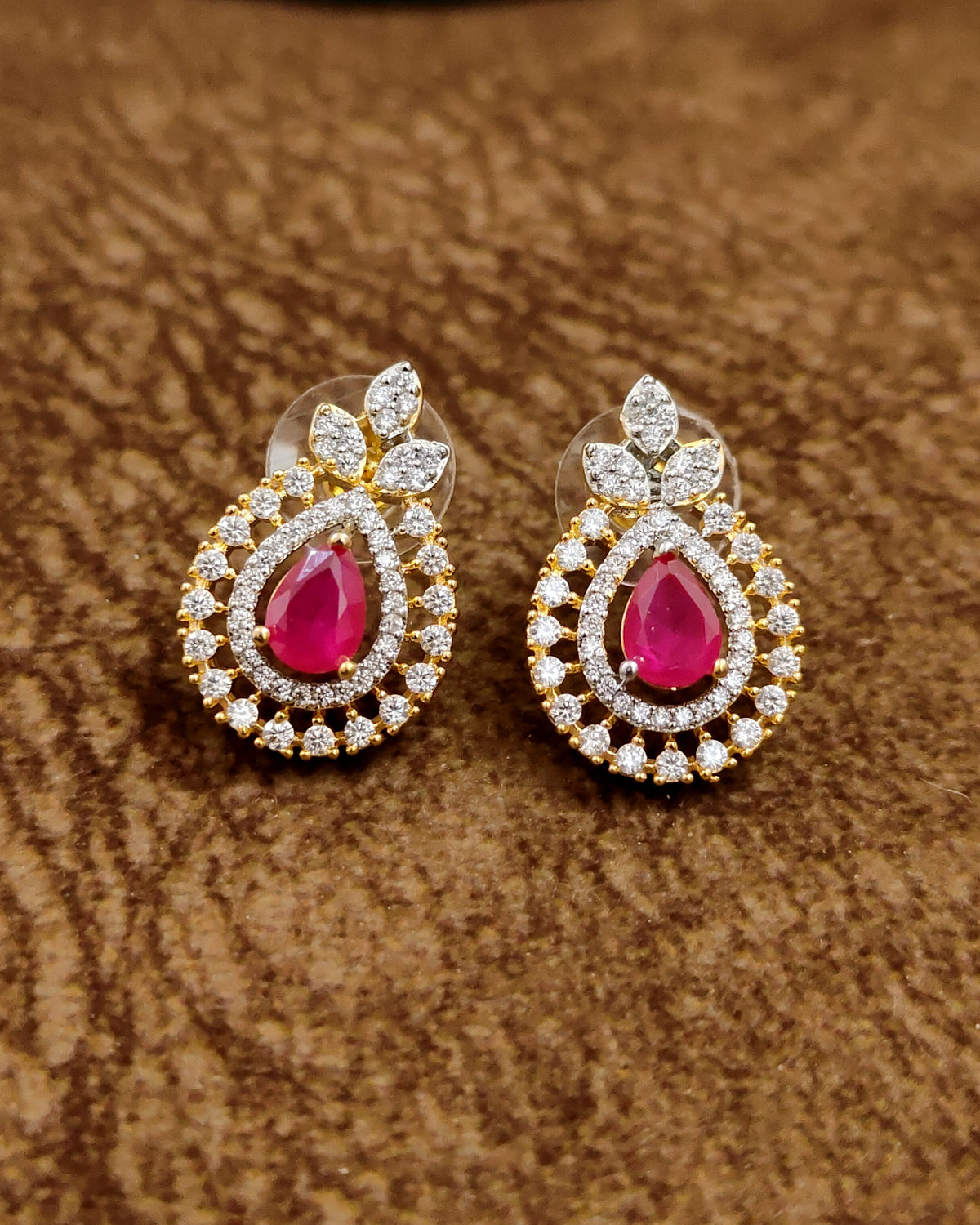 Ruby Mangalsutra – Close-up on Chain – Sanvi Jewels