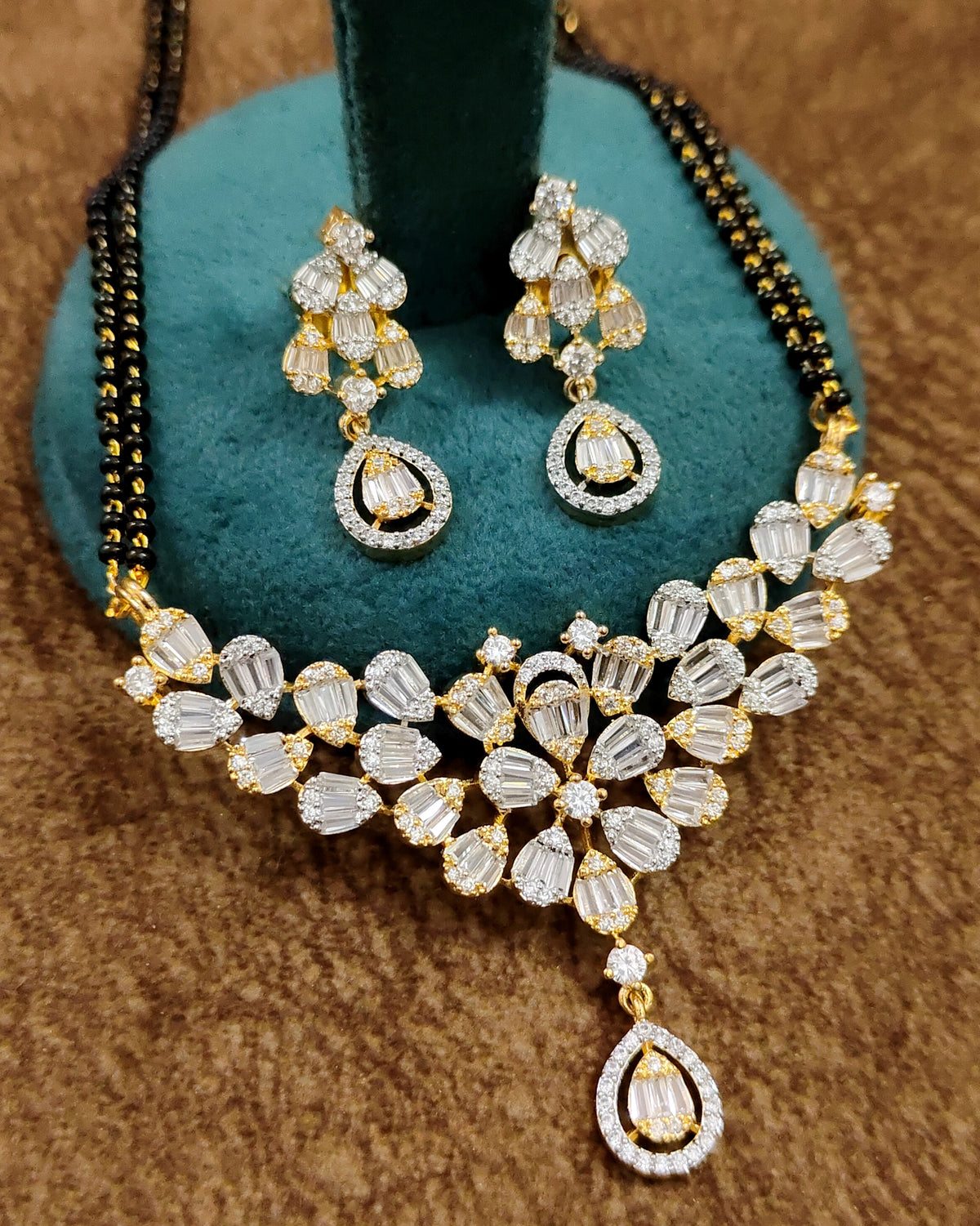 American Diamond Mangalsutra – Pendant Detail Shot – Sanvi Jewels