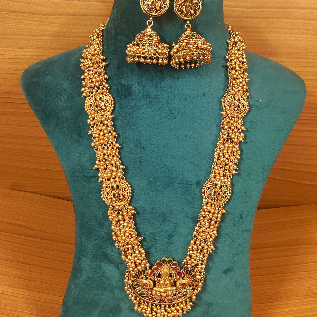 GOLD LOOK LONG HARAM TEMPLE NECKLACE SET – Sanvi Jewels