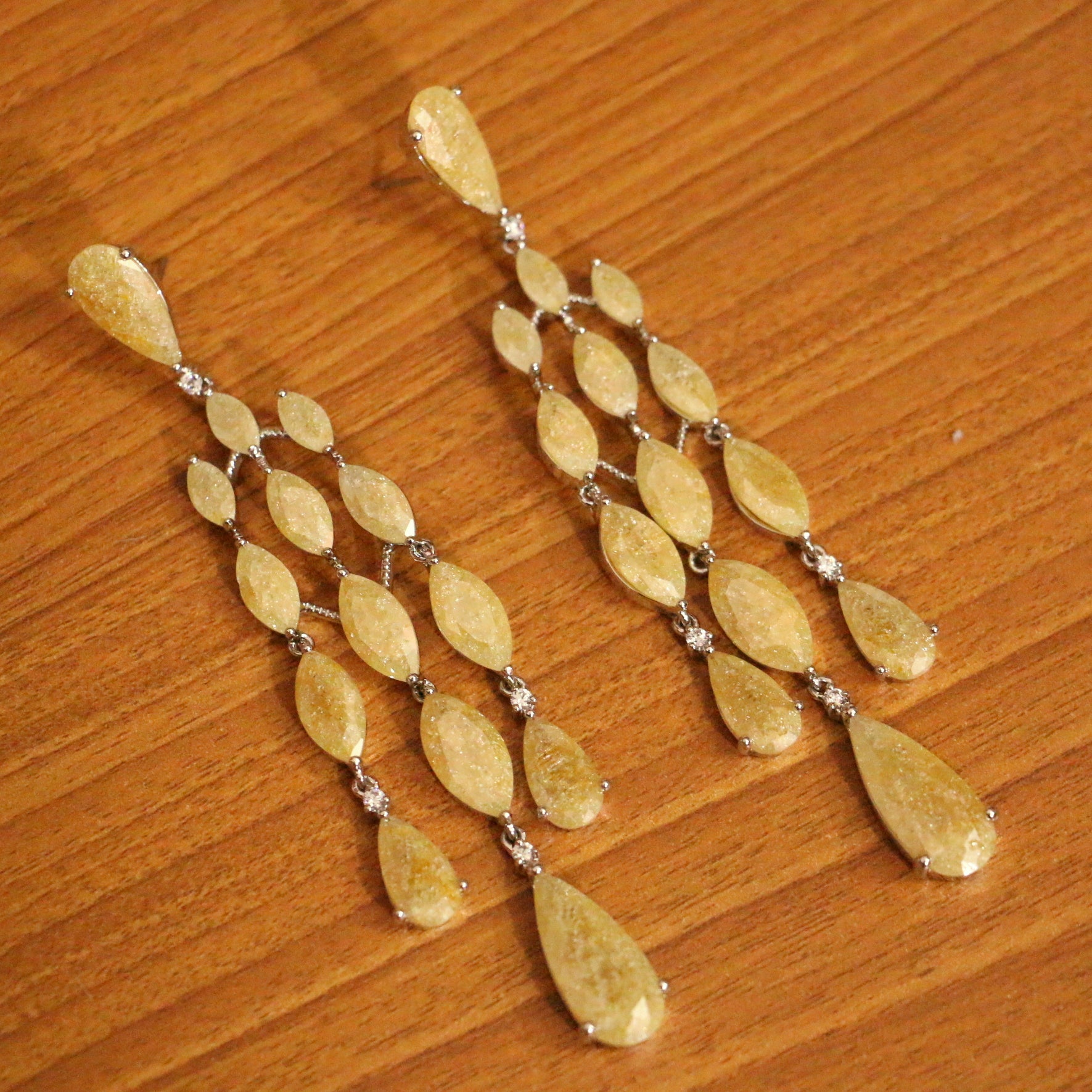 LIGHT YELLOW PRECIOUS GEMSTONE DANGLERS