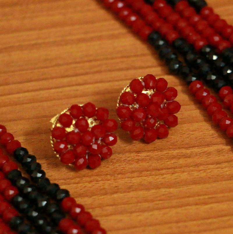 RED & BLACK CRYSTAL BEAD NECKLACE SET WITH RED STUDS