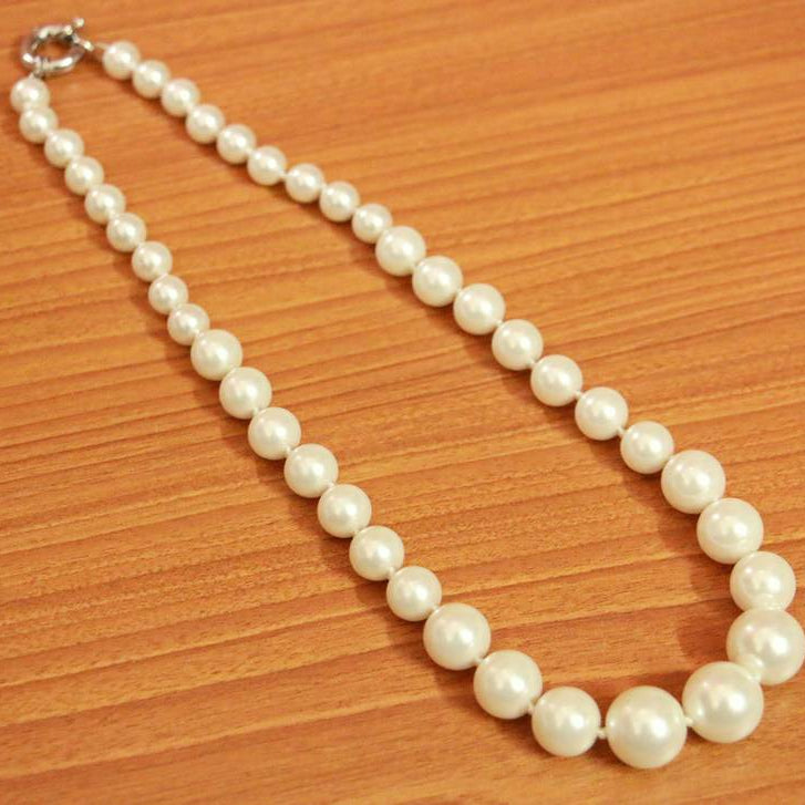 SINGLE LINE SHELL PEARL GRADUATION NECKLACE
