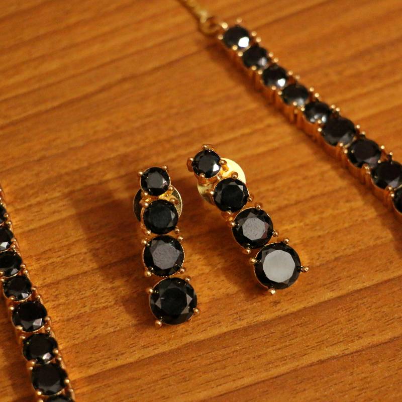 BLACK ONYX NECKLACE-SETS