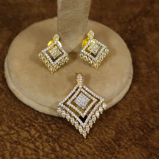 Golden Cascade layered Square Pendant Set