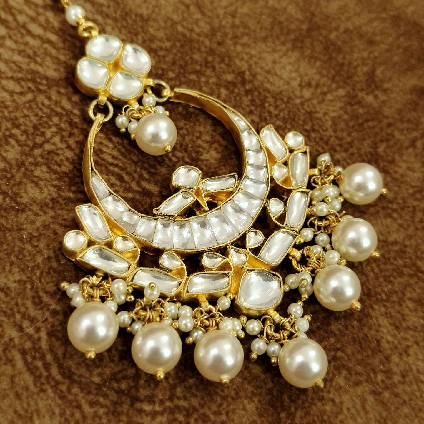 Pearl Kundan Crescent Maang Tikka for Women – Bridal Wedding Head Jewelry