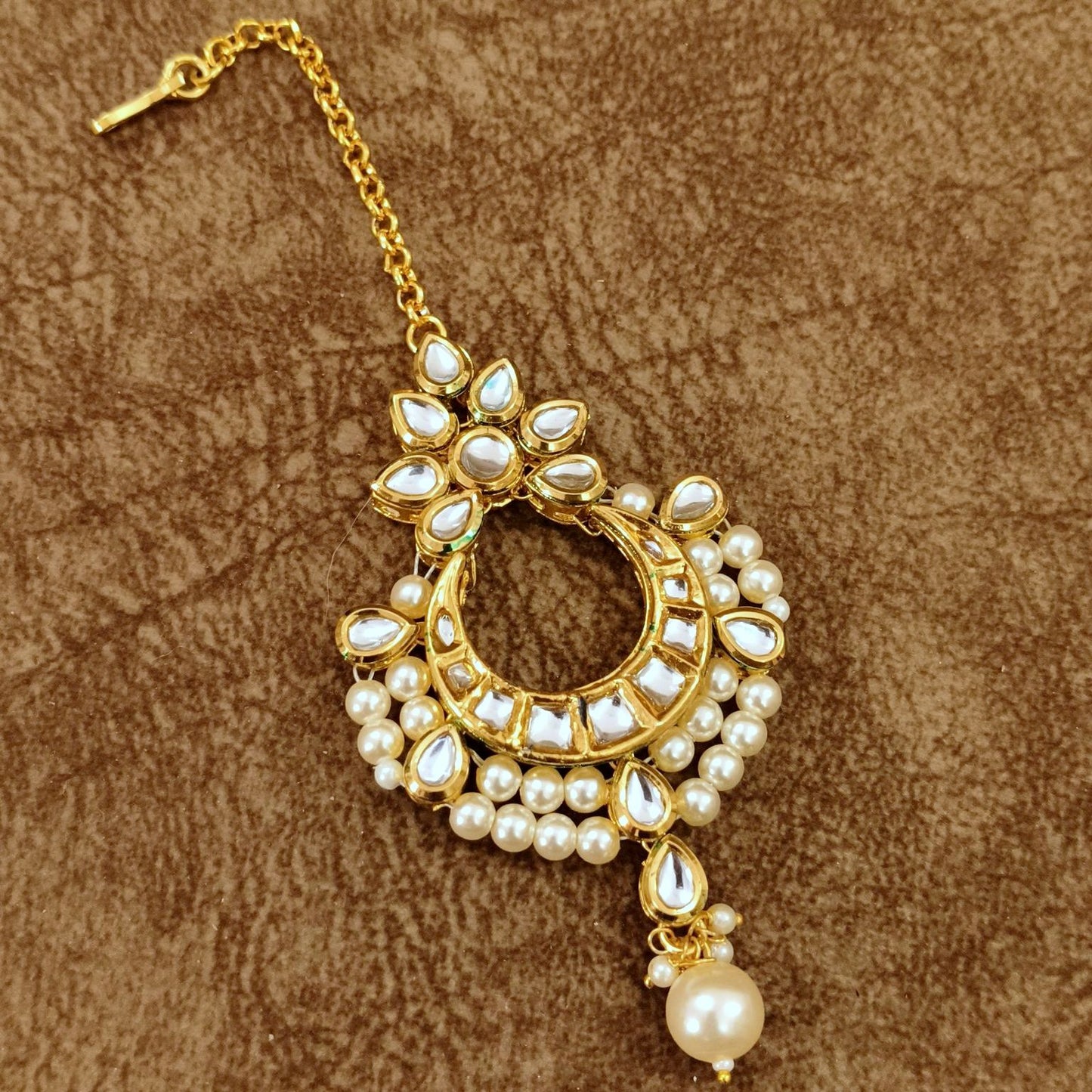 Kundan Pearl Chand Maang Tikka with Floral Top – Bridal Crescent Head Jewelry