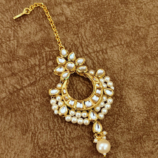 Kundan Pearl Chand Maang Tikka with Floral Top – Bridal Crescent Head Jewelry