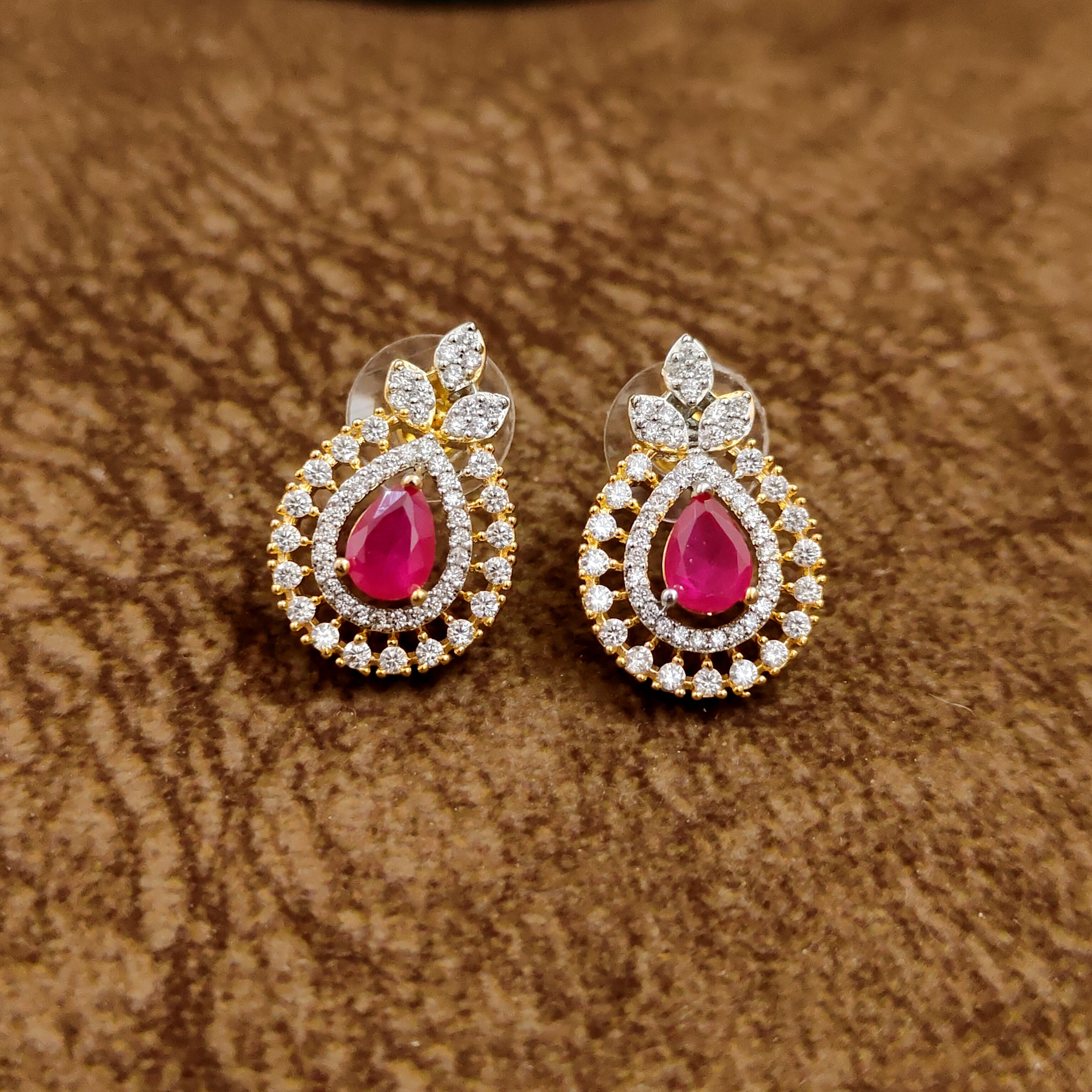 Ruby Mangalsutra – Close-up on Chain – Sanvi Jewels