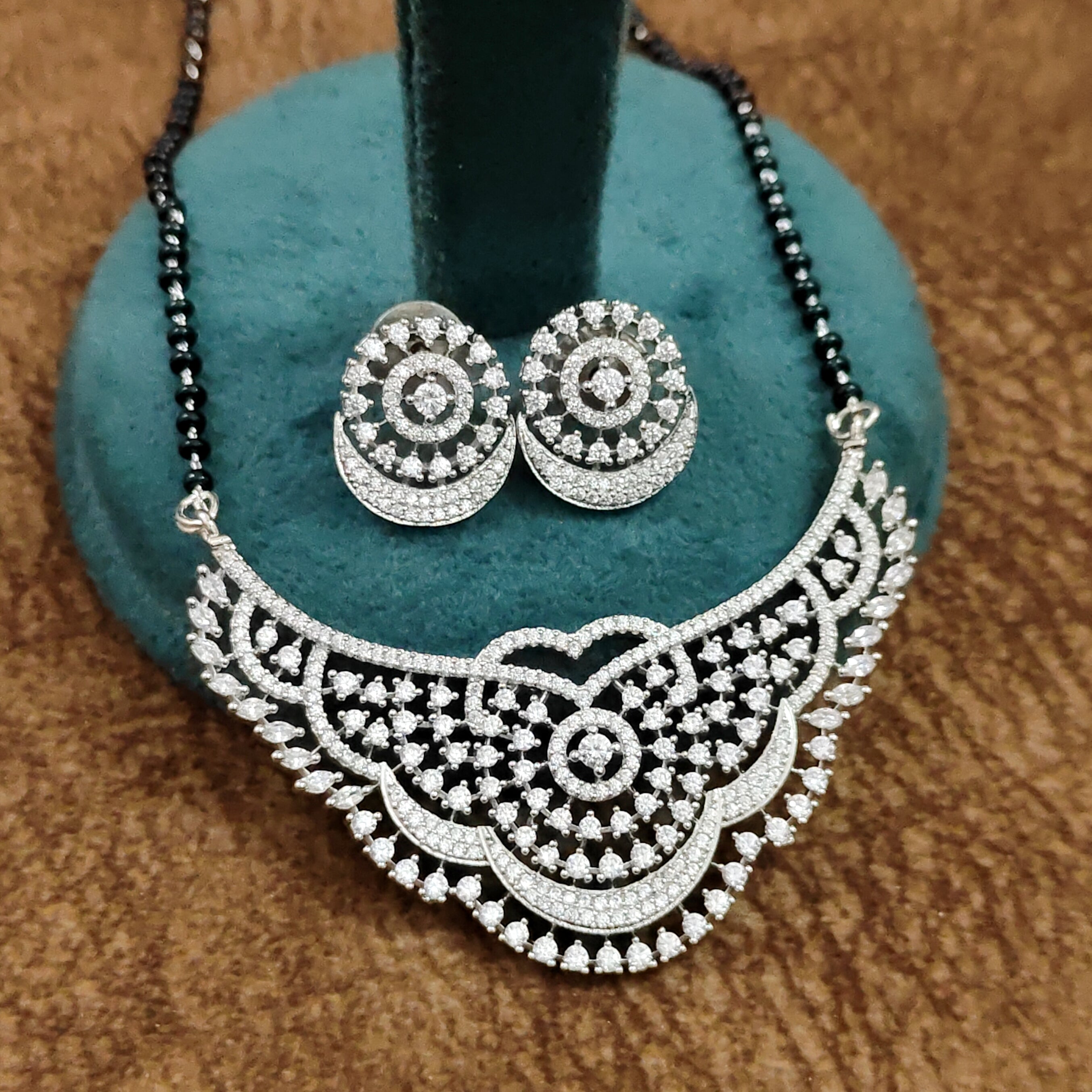 Diamond Look Mangalsutra – Styled Shot – Sanvi Jewels