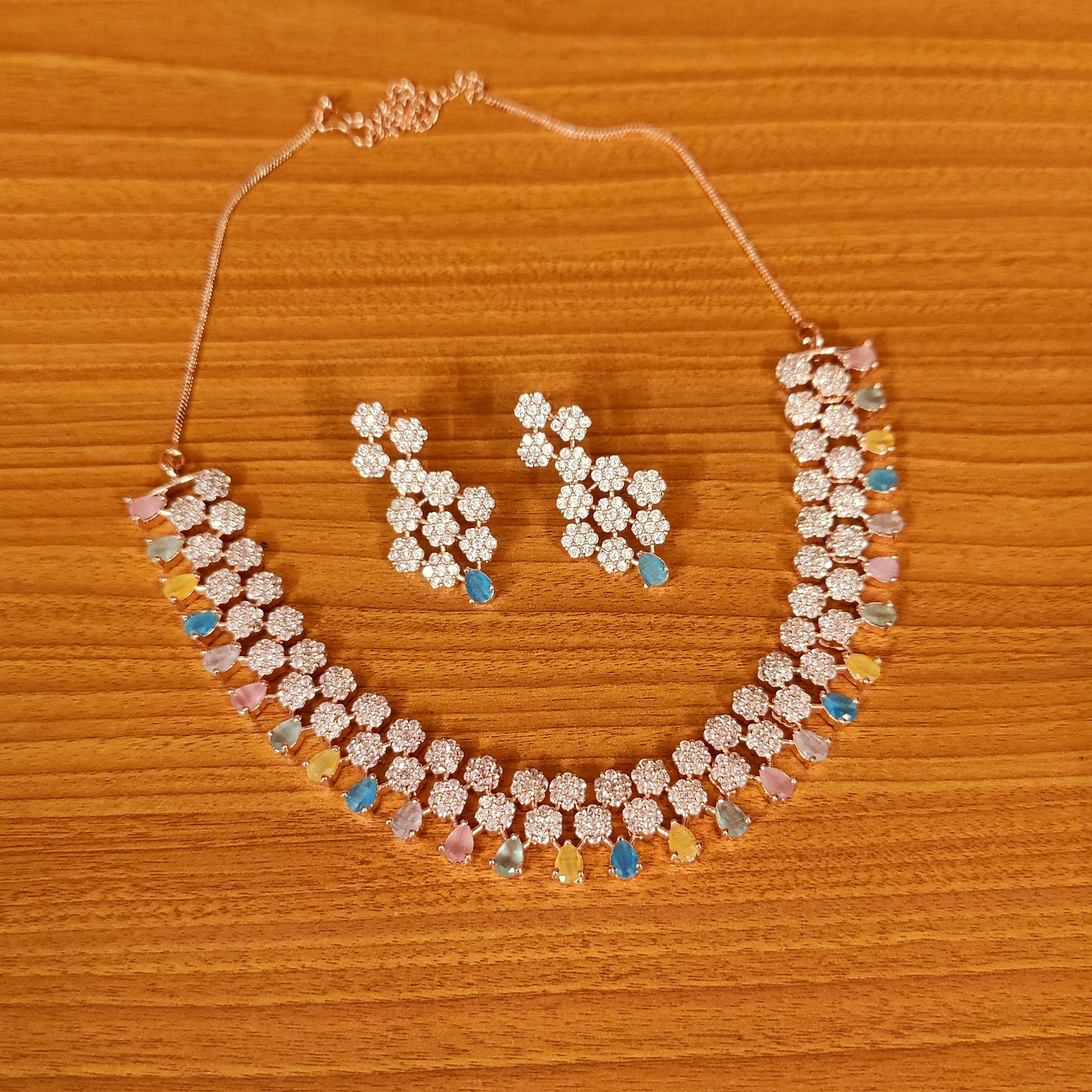 18ct Tri-Colour Gold Herringbone Chain Necklace – Harper Kendall