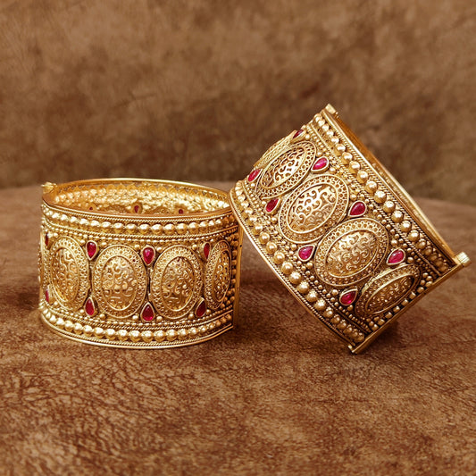 RAJWADI POLISH GOLD PLATED OPENABLE KADA BANGLES
