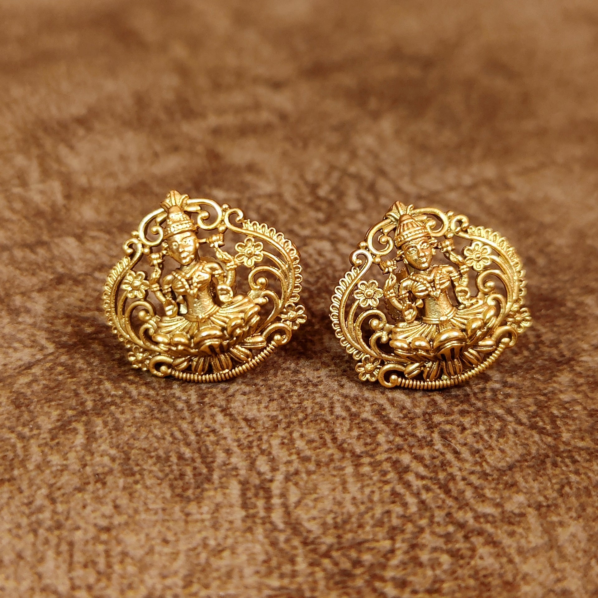 ANTIQUE GOLD LOOK TEMPLE LOOK STUDS – Sanvi Jewels