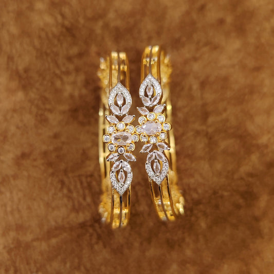 GOLD PATTERN DIAMOND LOOK ELEGANT BANGLES