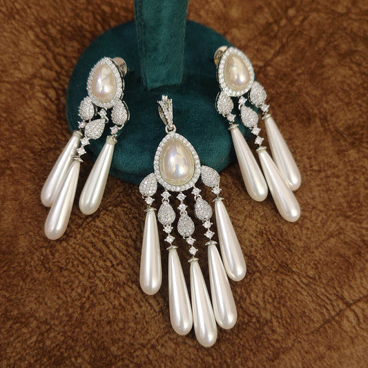 SILVER PLATED DESIGNER DANGLING PEARLS PENDANT SET