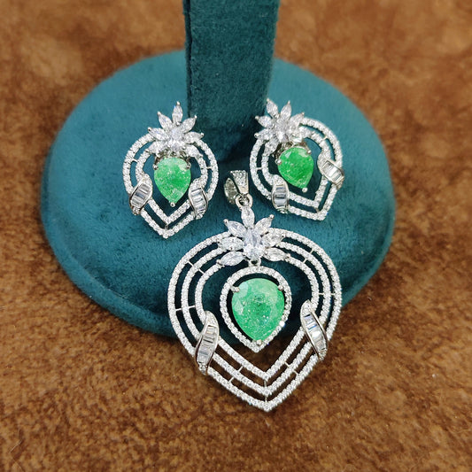 SEMI PRECIOUS EMERALD LOOK SILVER PLATED PENDANT SET