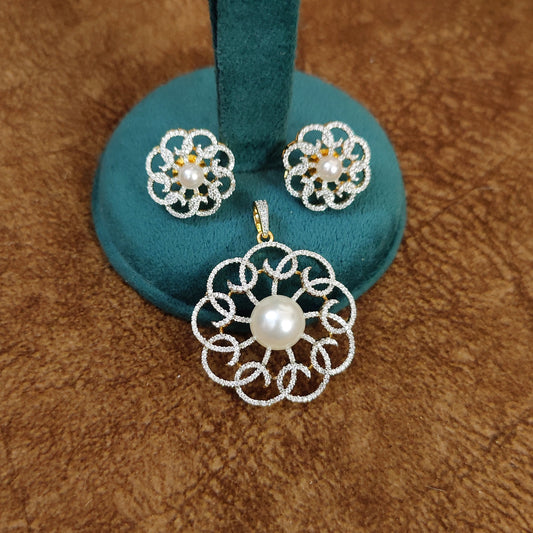 PEARL REAL DIAMOND REPLICA PENDANT SET