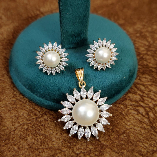 SEMI PRECIOUS PEARL DIAMOND PATTERN PENDANT SET
