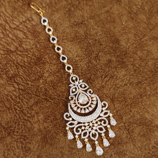 GORGEOUS GOLD PLATED DIAMOND LOOK BRIDAL MAANG TIKKA