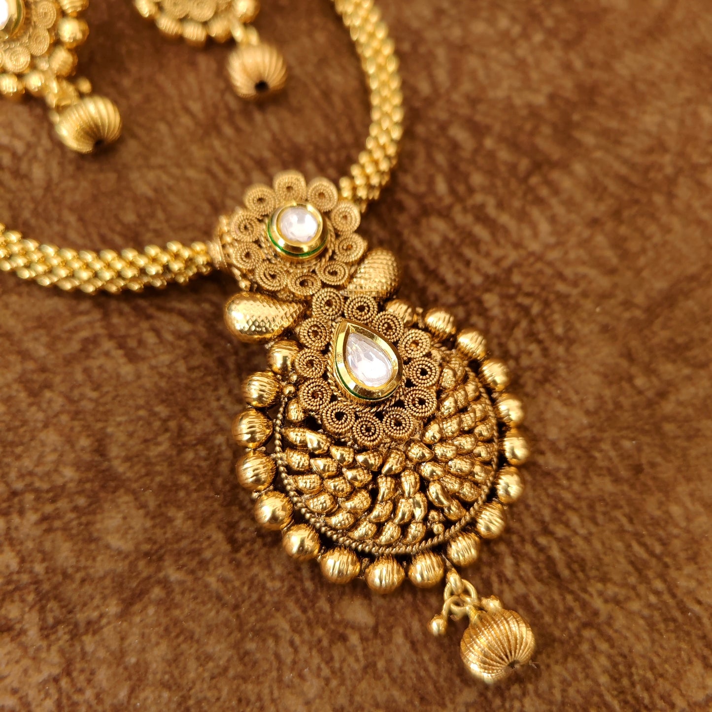 Gold look Kundan Polki Necklace set
