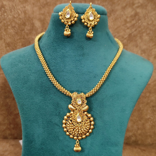 Gold look Kundan Polki Necklace set