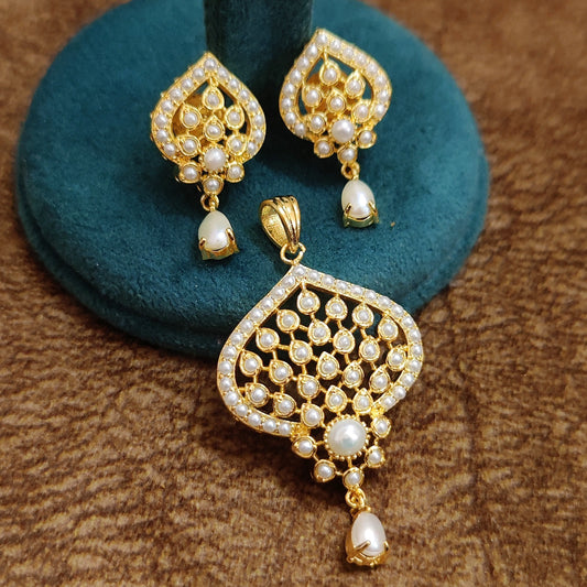 Pearl Jaal Drop Pendant Set