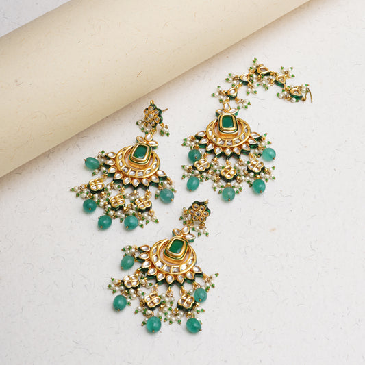 EMERALD GREEN COLOURED KUNDAN EARRING MAANGTIKKA SET
