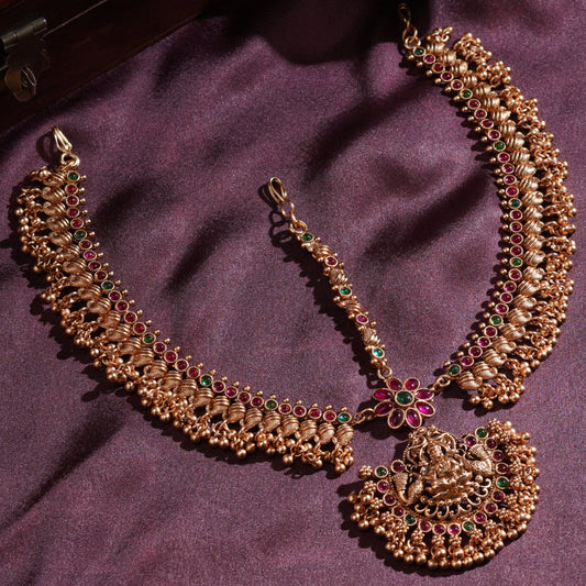 Temple Look Multicolour Kempu Stone Studded Mathapatti