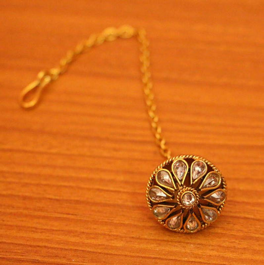 White zircon maang-tikka
