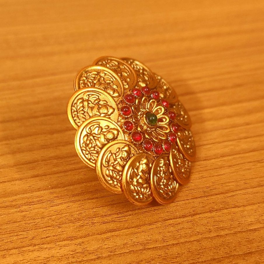 TEMPLE LOOK GOLD PLATED COCKTAIL RING – Sanvi Jewels