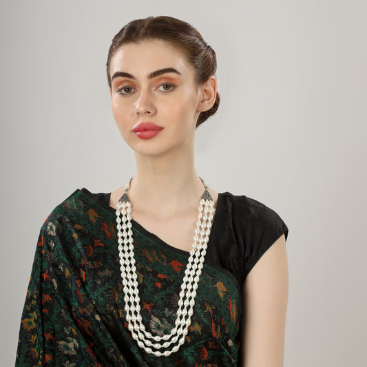 3 line pearl necklace