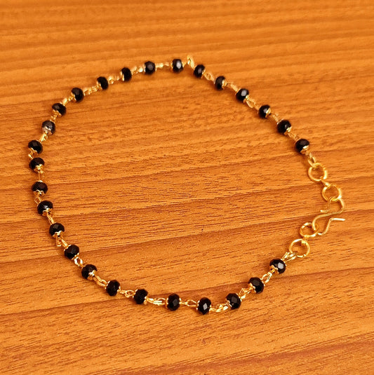 BLACK CRYSTAL GOLD PLATED NAZARIYA BRACELET