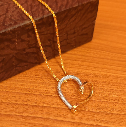 DIAMOND LOOK HEART SHAPED PENDANT WITH CHAIN