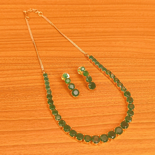 GREEN SINGLE LINE GOLD PLATED NECKLACE SET