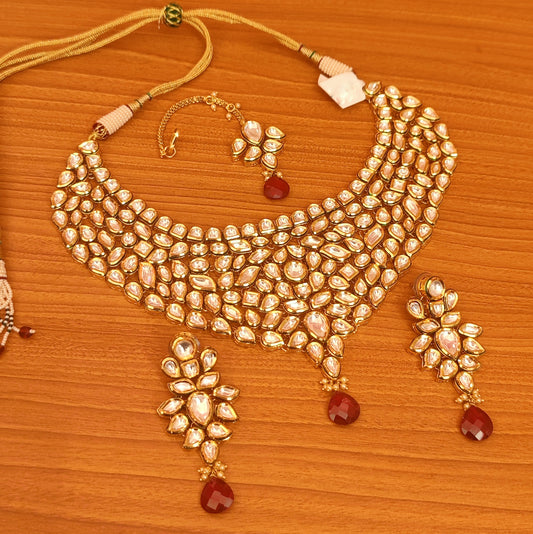 UNCUT KUNDAN POLKI BRIDAL LOOK WEDDING SET WITH TIKKA