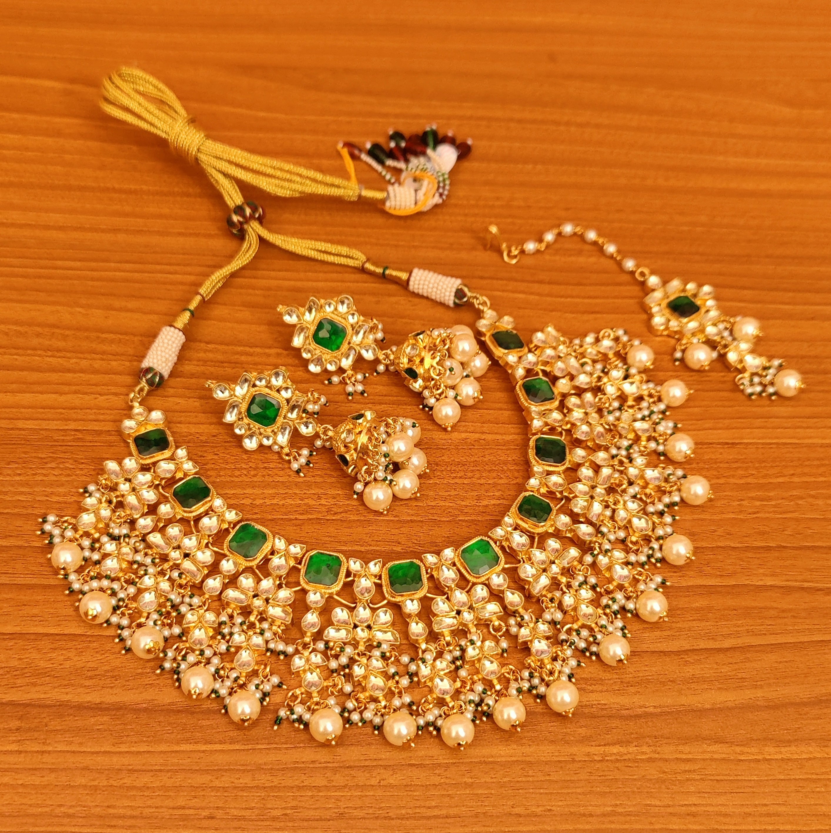 GREEN UNCUT KUNDAN POLKI PEARL SEMI BRIDAL NECKLACE SET – Sanvi