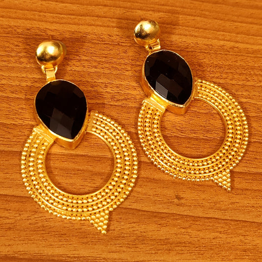 BLACK ONYX GOLD LOOK DANGLERS