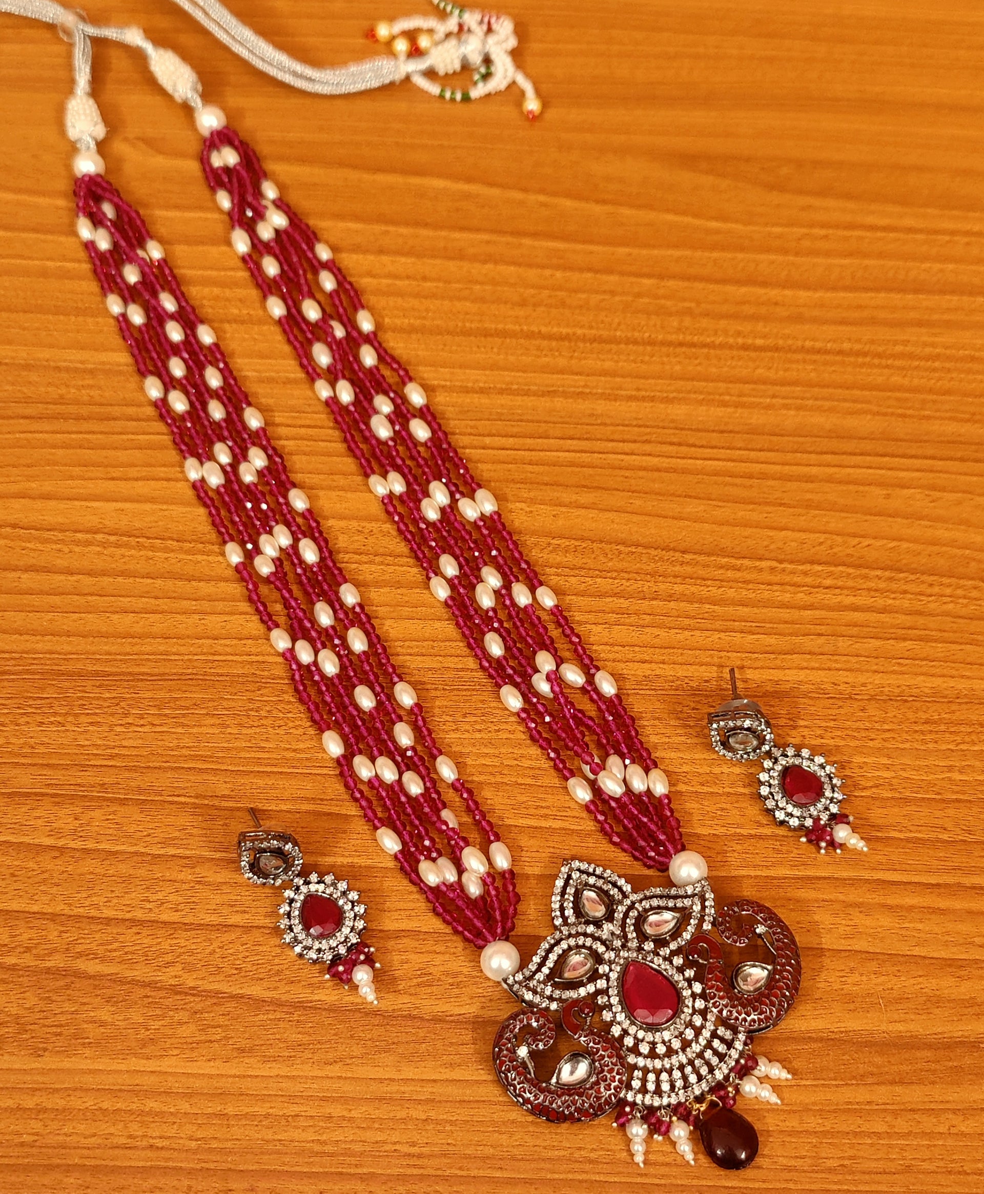 VICTORIAN LOOK CRYSTAL BEADED RUBY NECKLACE SET – Sanvi Jewels