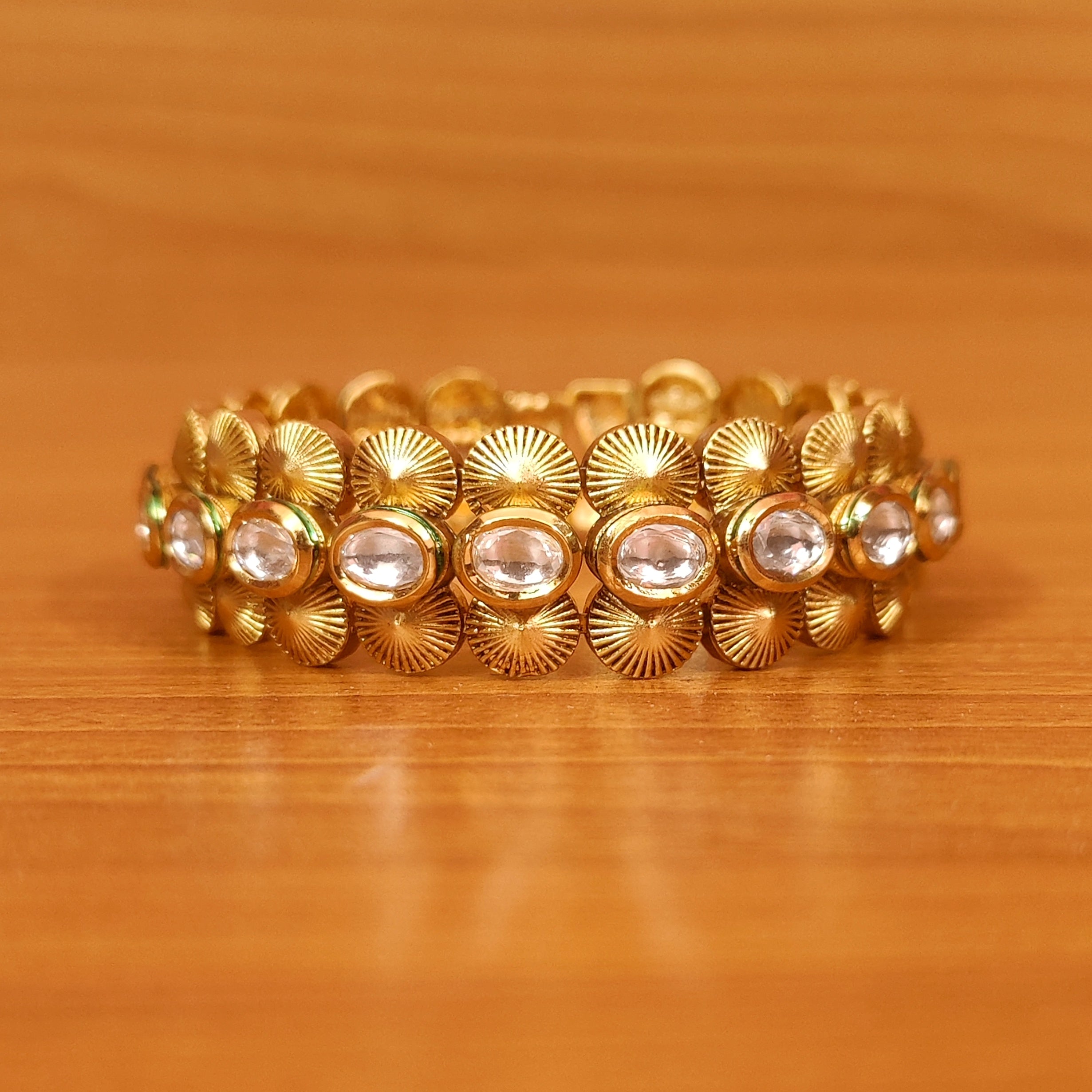 Cuff bracelet Antique Lace in 24k gold - 13th Anniversary Gift - Monika  Knutsson