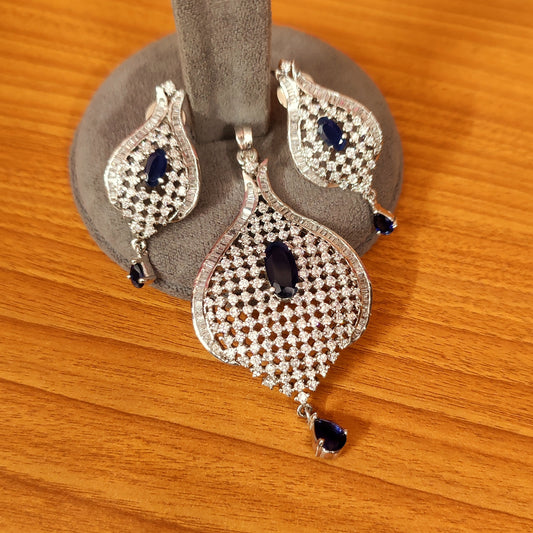 BLUE SAPPHIRE DIAMOND LOOK ELEGANT PENDANT SET