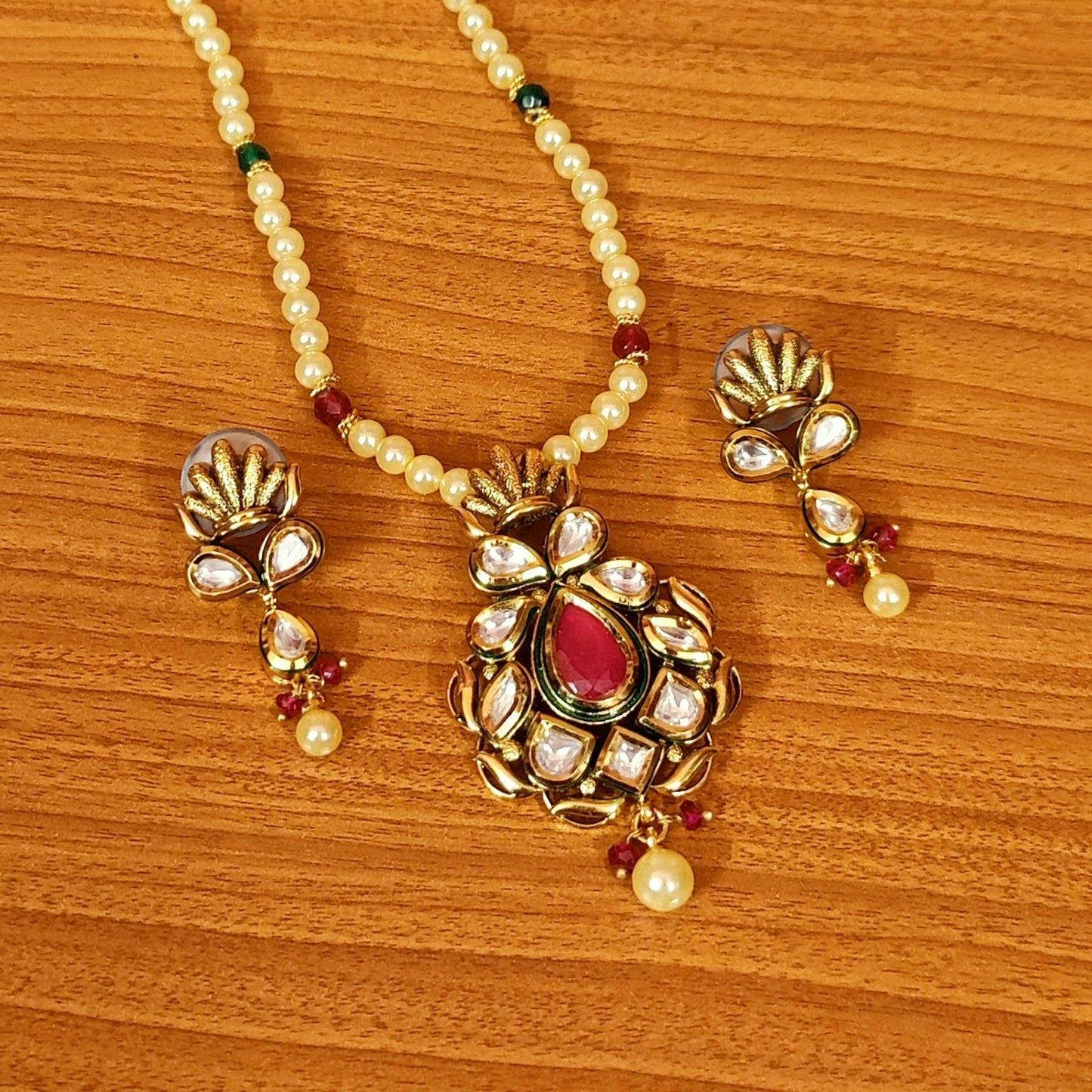 ANTIQUE GOLD LOOK KUNDAN POLKI RUBY PENDANT SET