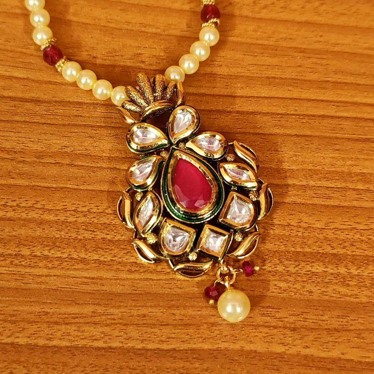 ANTIQUE GOLD LOOK KUNDAN POLKI RUBY PENDANT SET