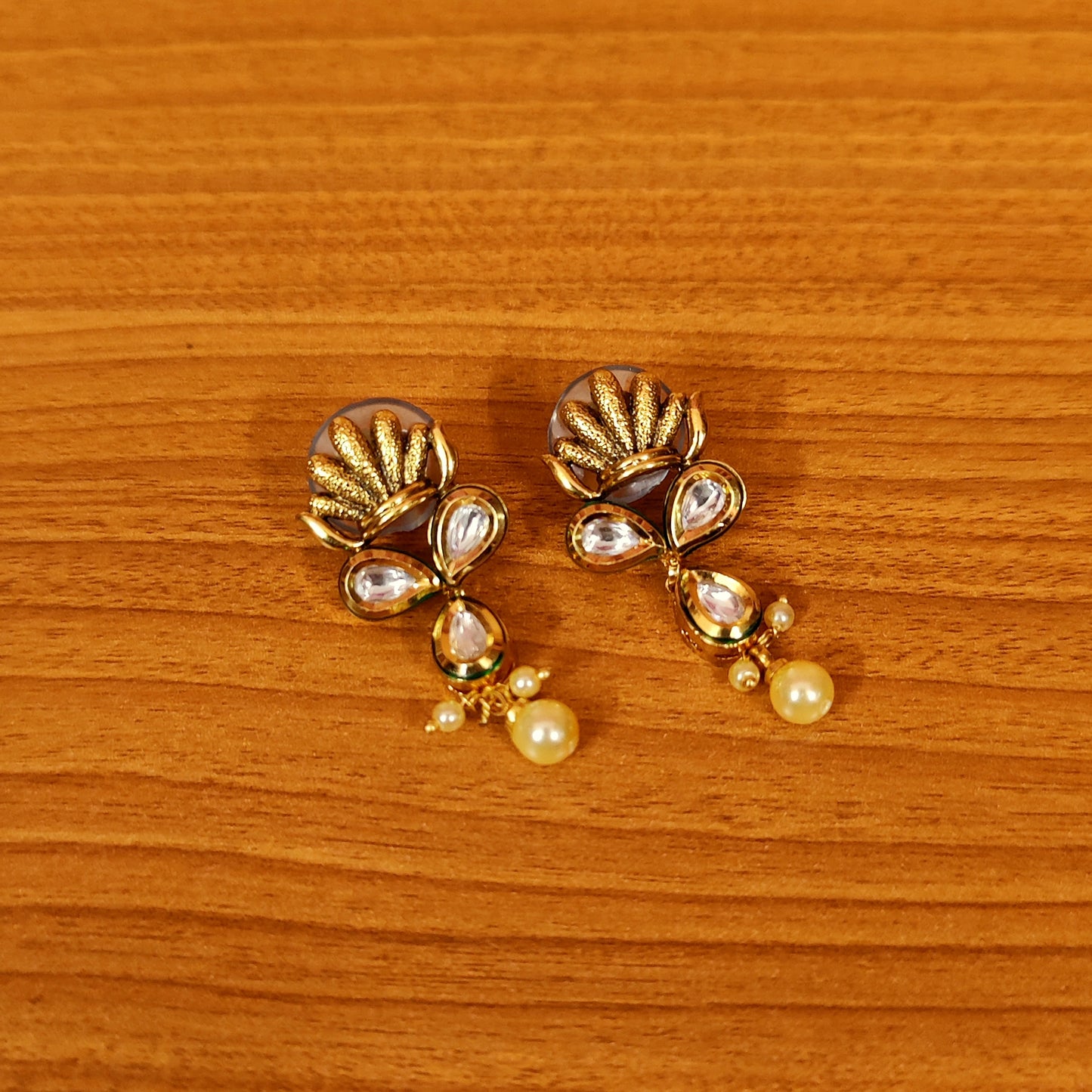 ANTIQUE GOLD LOOK KUNDAN POLKI RUBY PENDANT SET