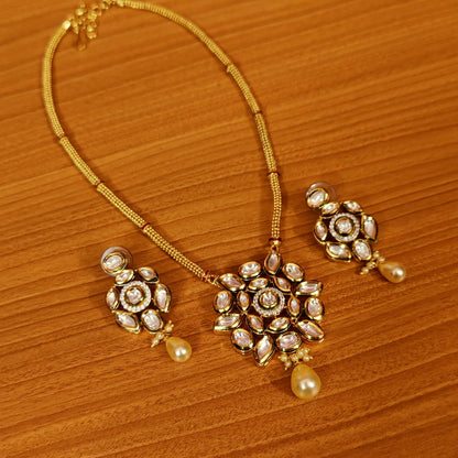 KUNDAN POLKI & PEARL PENDANT SET WITH MEENAKARI GOLD CHAIN