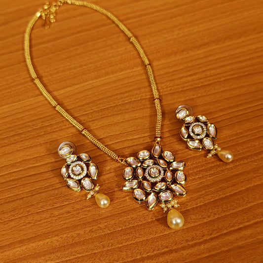 KUNDAN POLKI & PEARL PENDANT SET WITH MEENAKARI GOLD CHAIN