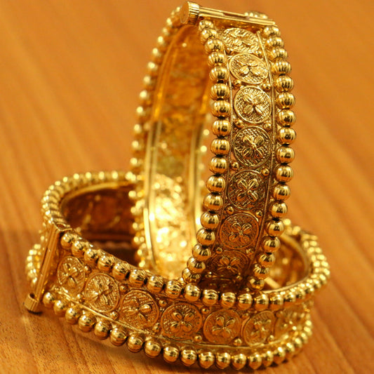 ANTIQUE GOLD PLATED GINNI PATTERN OPENABLE BANGLES