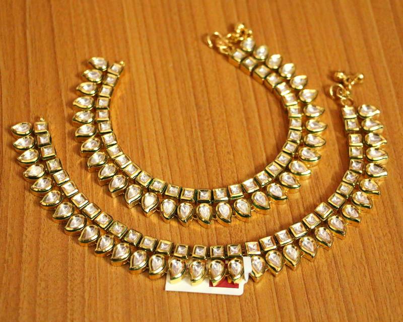 KUNDAN POLKI & PAISLEY MEENAKARI GOLD PLATED ANKLETS
