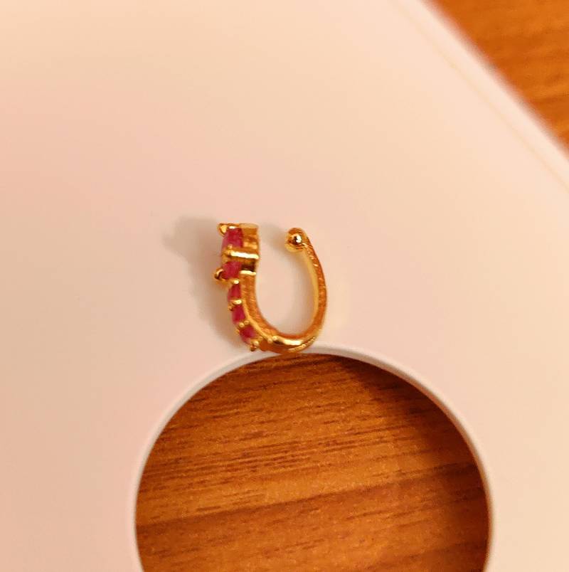 RUBY SINGLE STONE PRESSABLE NOSE RING