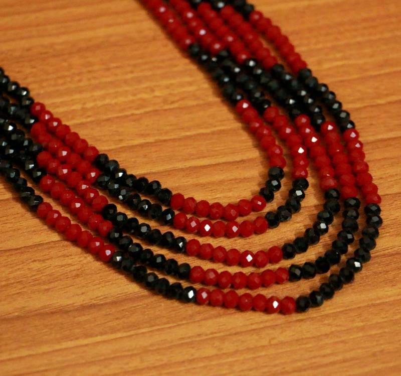 RED & BLACK CRYSTAL BEAD NECKLACE SET WITH RED STUDS