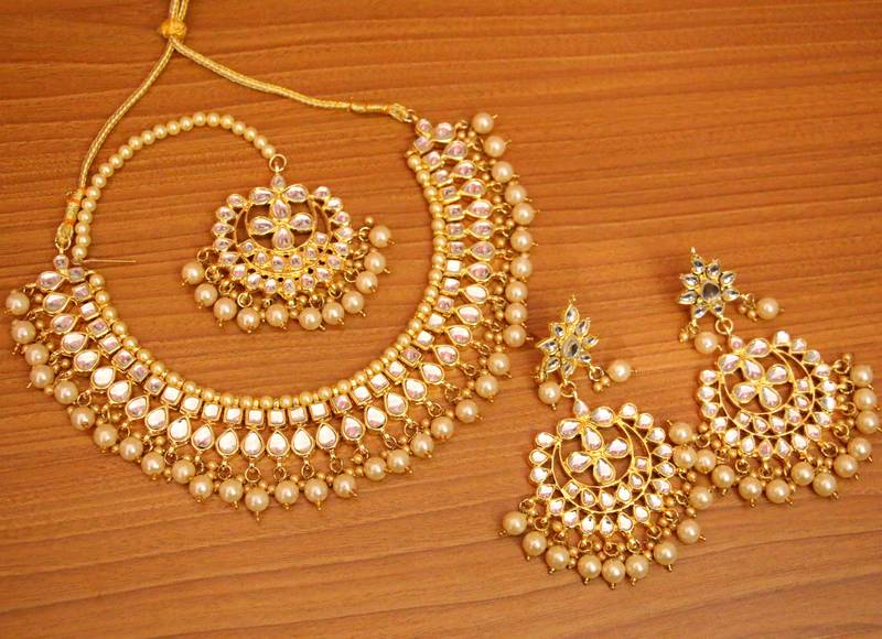 BLUE CRYSTAL NECKLACE-SETS