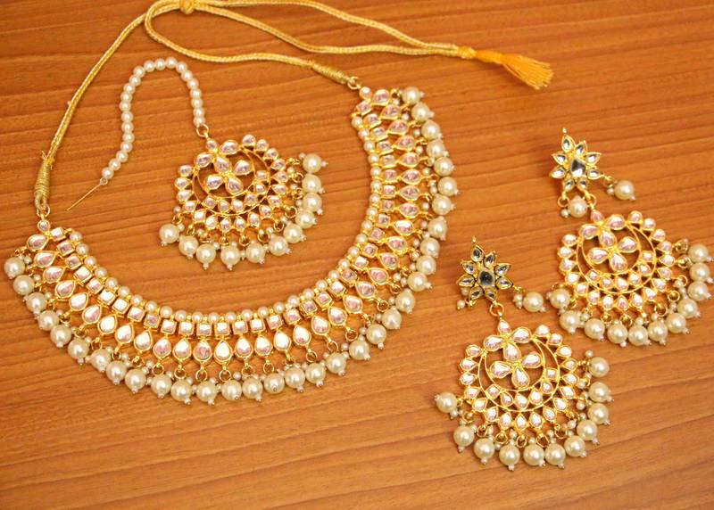 BLUE CRYSTAL NECKLACE-SETS